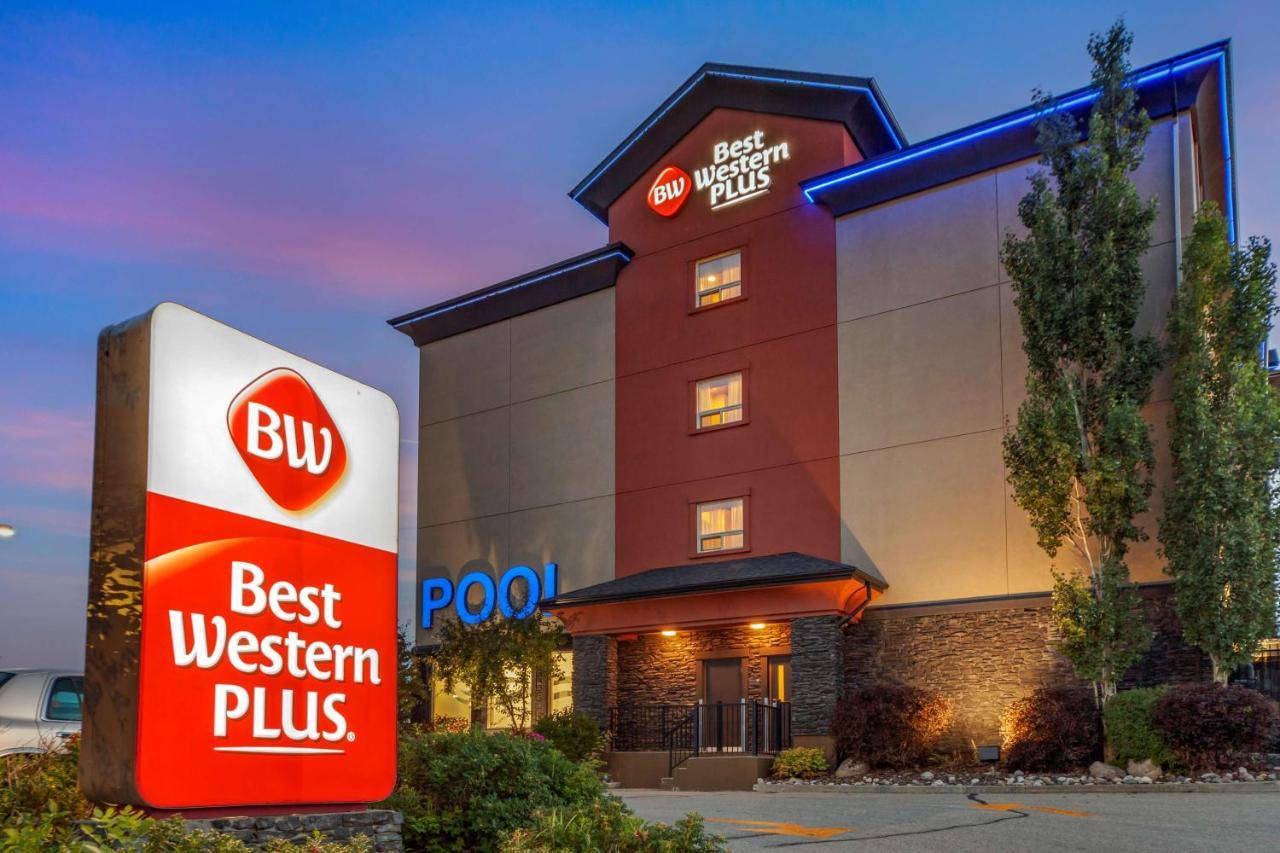 Western The At St 3* Saint Albert