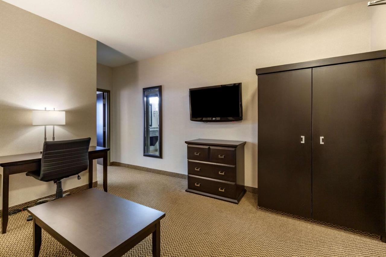 Western The At St Hotel Saint Albert